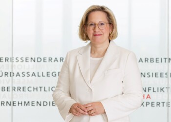Silvia Hru&scaron;ka-Frank, Direktorin der AK Wien und der Bundesarbeitskammer