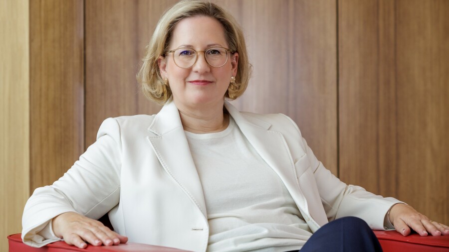 Silvia Hru&scaron;ka-Frank, Direktorin der AK Wien und der Bundesarbeitskammer