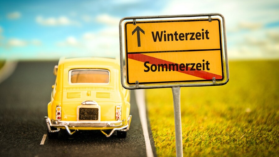 Schild - Winterzeit