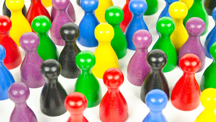 © Michael Tieck - stock.adobe.com Spielfiguren zu "Mensch ärgere dich nicht" © Michael Tieck - stock.adobe.com